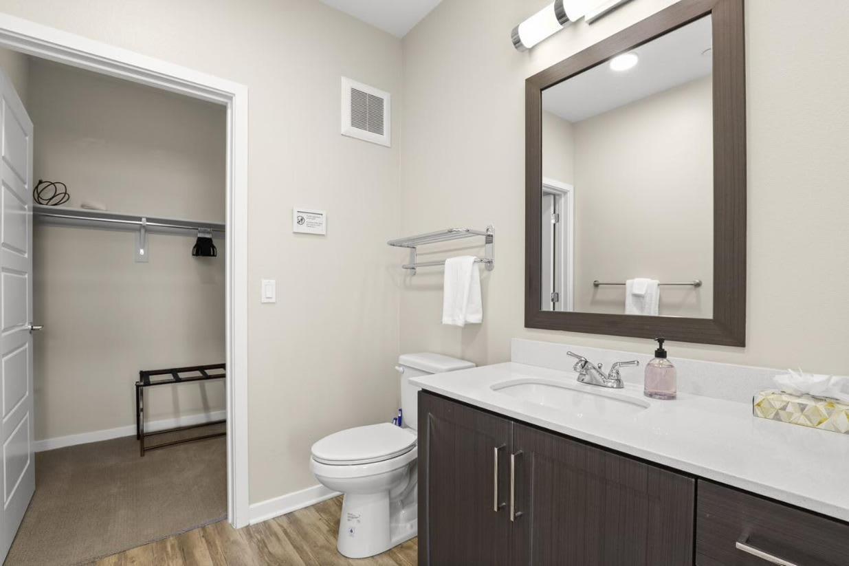 Paradise Cozysuites Under The Palms With Jacuzzi 18 피닉스 외부 사진